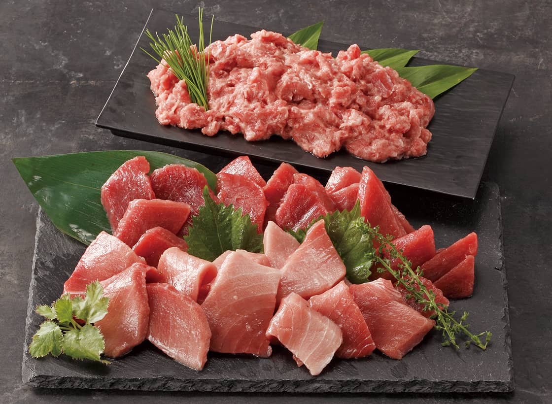 虎ノ門市場の2026年おせち｜お得！天然本まぐろの特別セット（3～4人前）