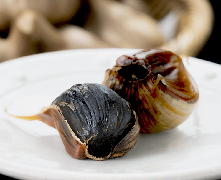 【正規品】熟成 青森の黒にんにく（ホール20個セット）