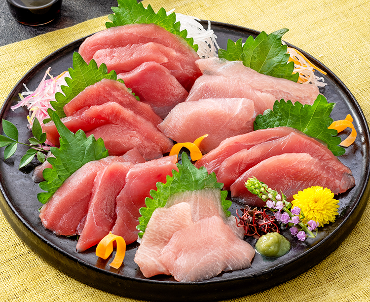 切り落とし　4000g 年末配送＞訳あり！北海道噴火湾産本まぐろ切り落とし1kg: 魚介類