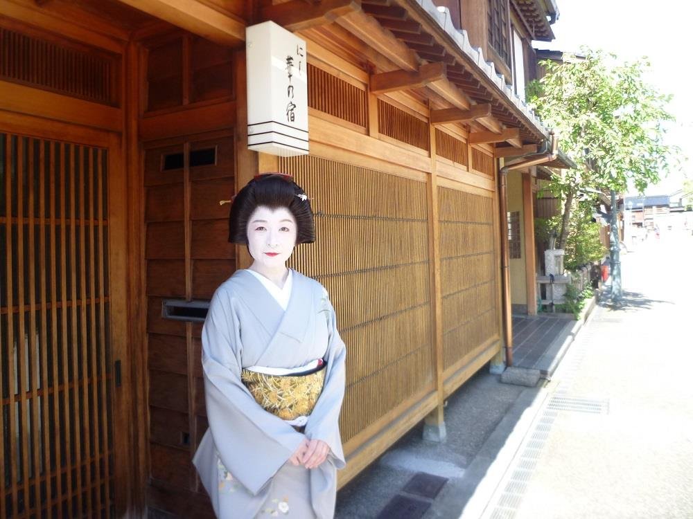 金沢ニューグランド手配　金沢芸妓とめぐる古都金沢.jpg